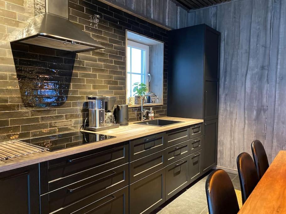 Järvsö Modern Stuga Med Ski Lodge Kaensla מראה חיצוני תמונה