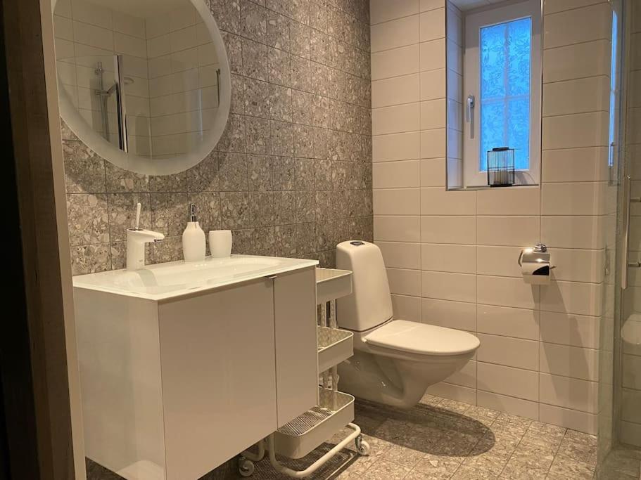 Järvsö Modern Stuga Med Ski Lodge Kaensla מראה חיצוני תמונה